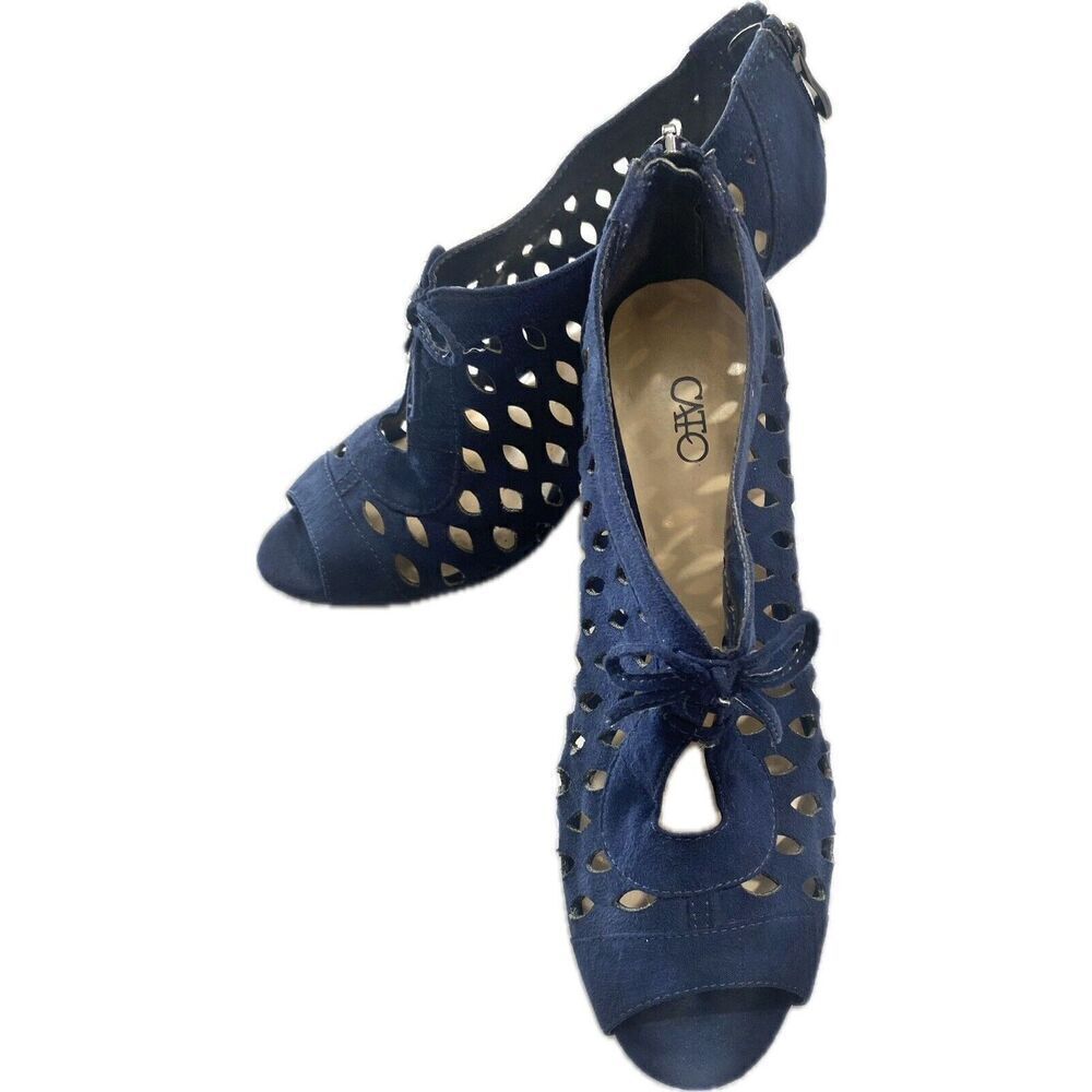 CATO Faux Blue Suede Laser Cut Open toe Sandals Women’s Size 8